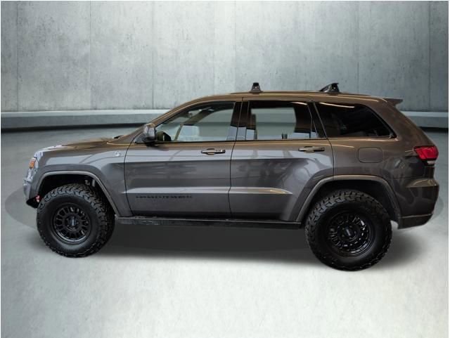 Used 2019 Jeep Grand Cherokee Altitude AWD/4WD image 2