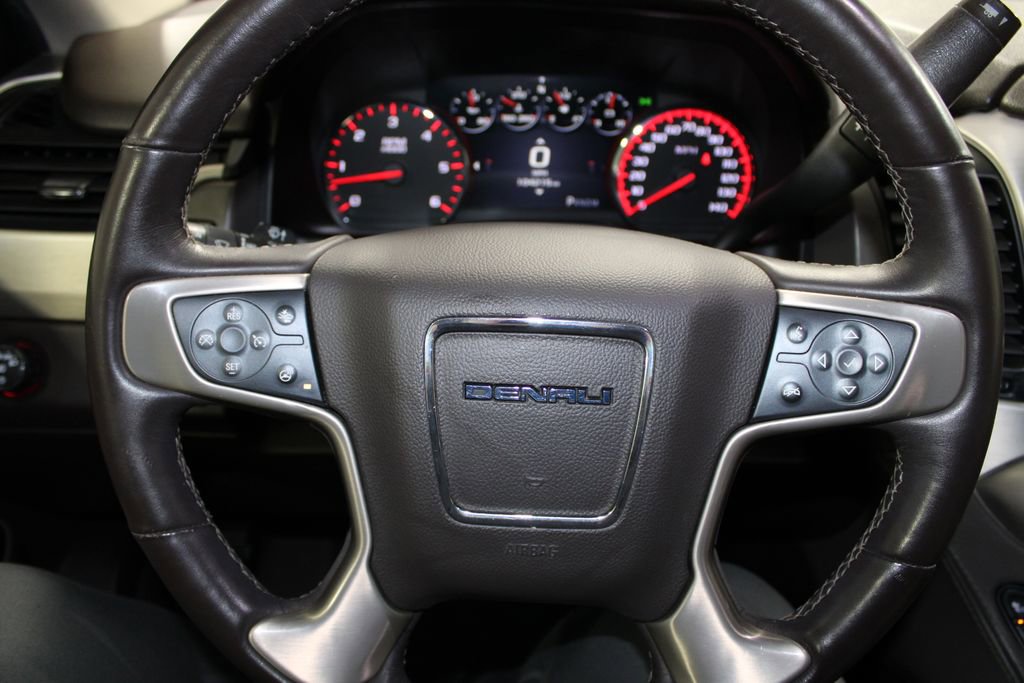 Used 2016 GMC Yukon Denali w/ Open Road Package image 39