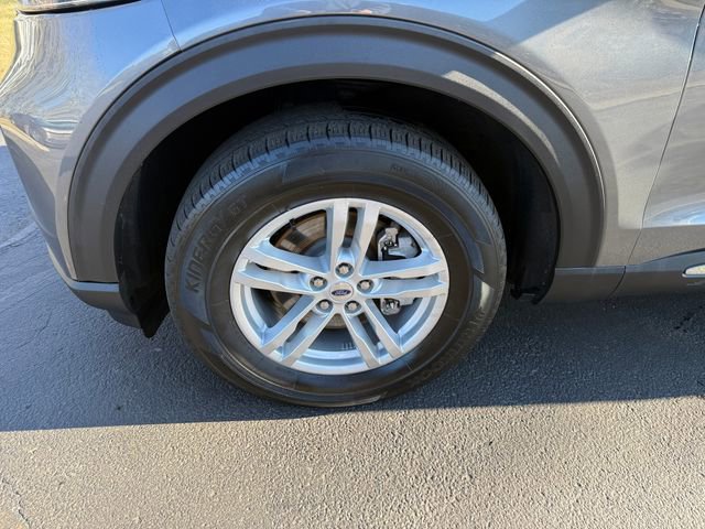 Used 2022 Ford Explorer XLT w/ Equipment Group 202A image 24
