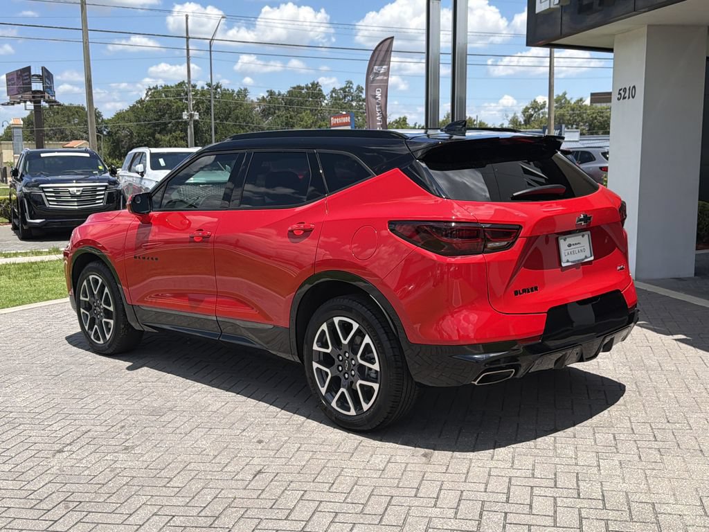 Certified 2023 Chevrolet Blazer RS w/ Driver Confidence II Package FWD image 4