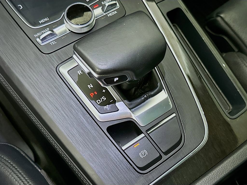 Used 2019 Audi Q5 2.0T Premium Plus w/ Premium Plus Package image 32