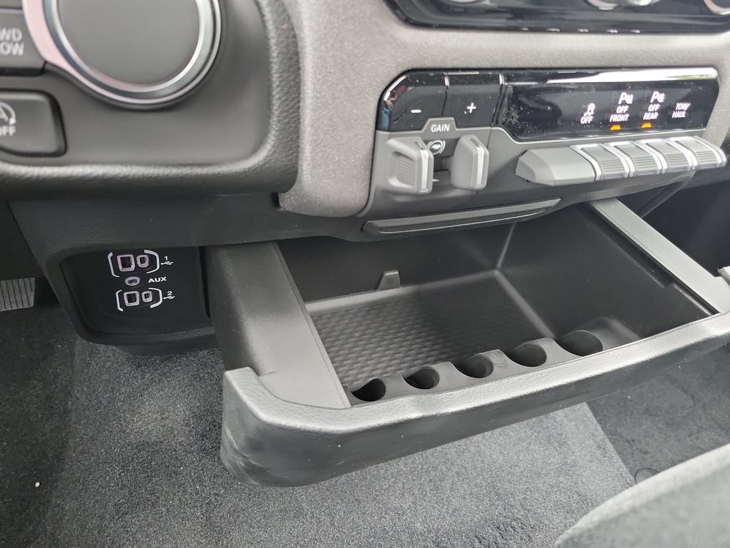 New 2026 RAM 1500 Express AWD/4WD image 39