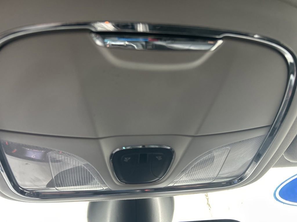 Used 2019 Jeep Cherokee Limited image 28