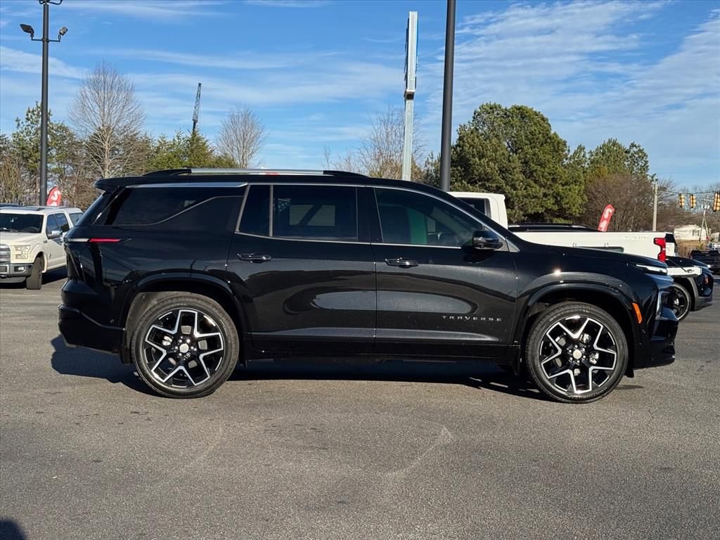 New 2026 Chevrolet Traverse High Country w/ LPO, Floor Liner Package FWD image 2