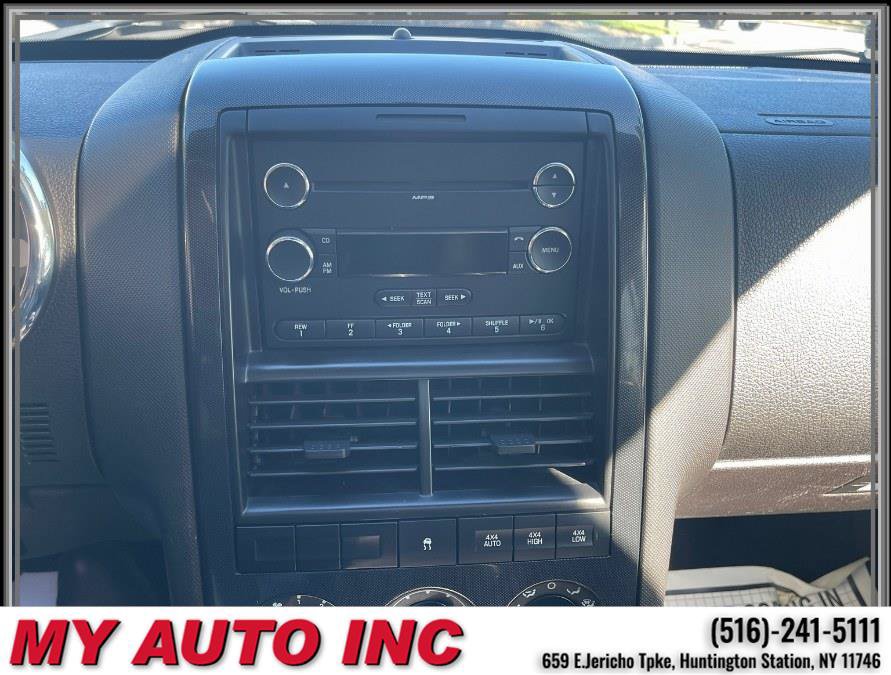 Used 2010 Ford Explorer XLT AWD/4WD image 15