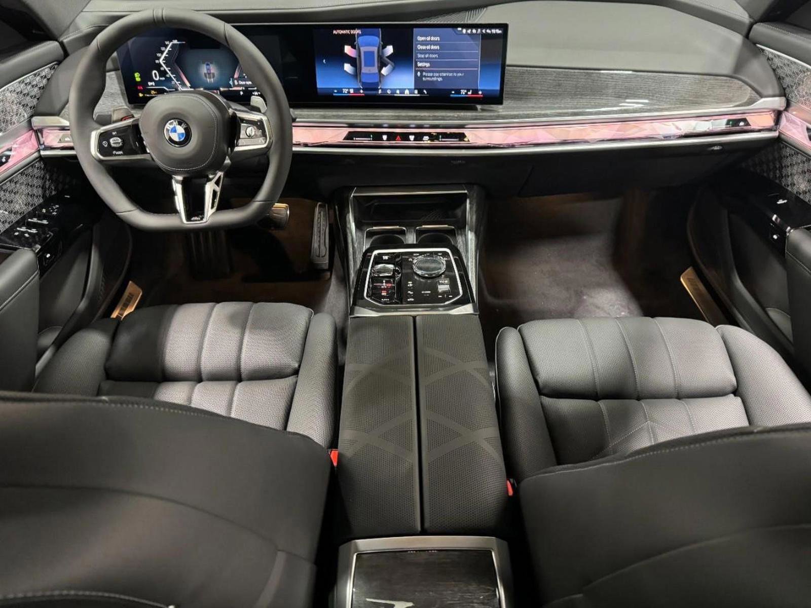 Certified 2025 BMW 760i xDrive w/ Executive Package image 13