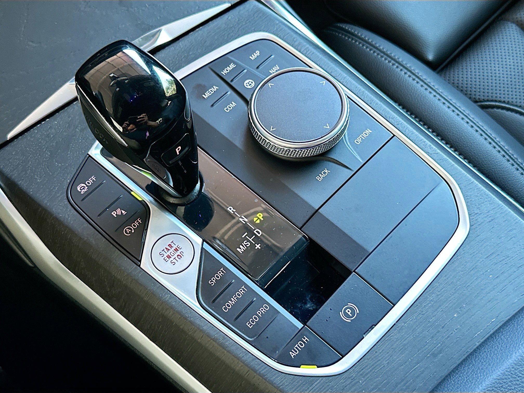 Used 2022 BMW 330i Sedan w/ Driving Assistance Package image 17