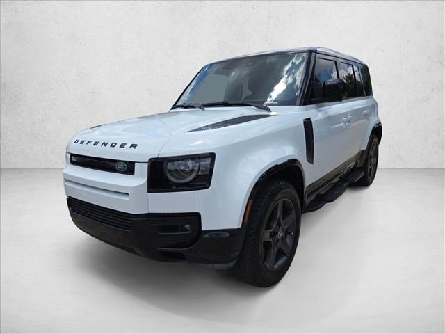 Used 2025 Land Rover Defender 110 X-Dynamic SE AWD/4WD image 1