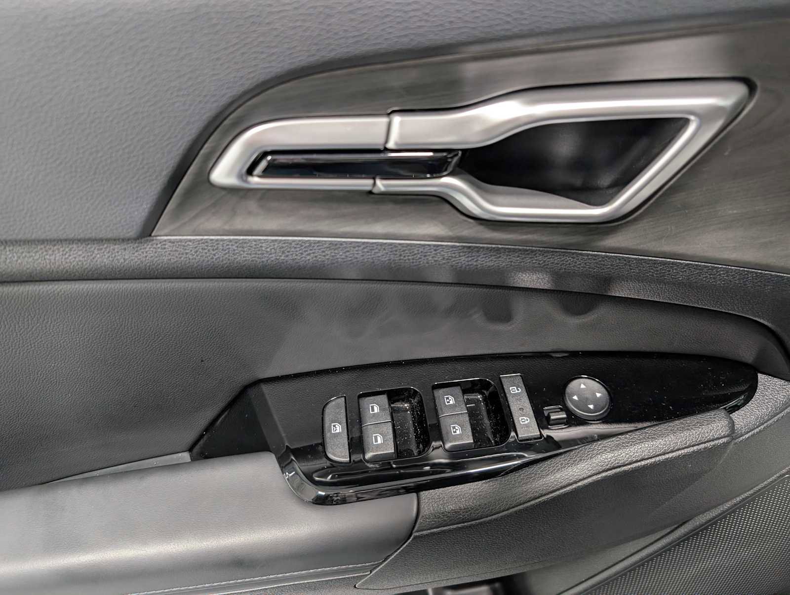 Used 2025 Kia Sportage X-Line w/ Premium Package image 37