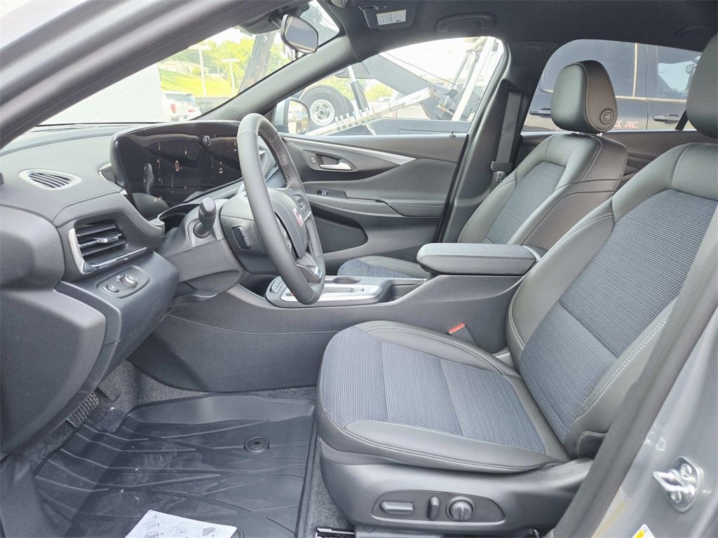 New 2025 Buick Envista Preferred w/ Convenience I Package image 11