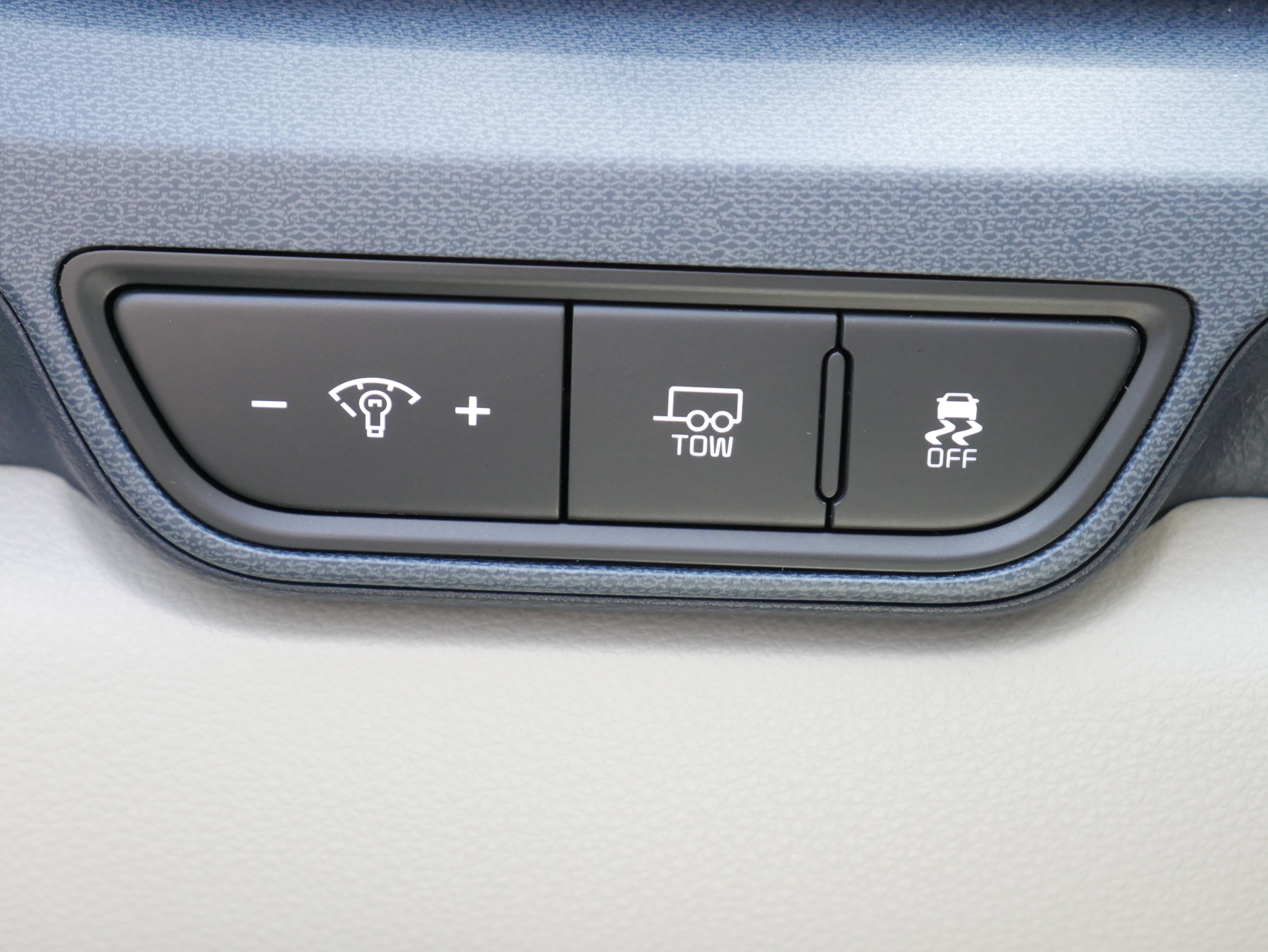Certified 2025 Kia Carnival EX image 33