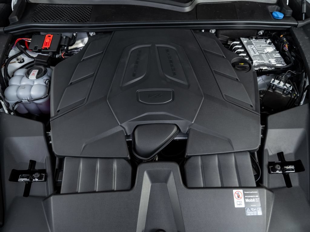 New 2026 Porsche Cayenne Coupe AWD/4WD image 36