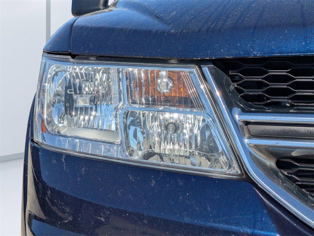 Used 2019 Dodge Journey SE image 9