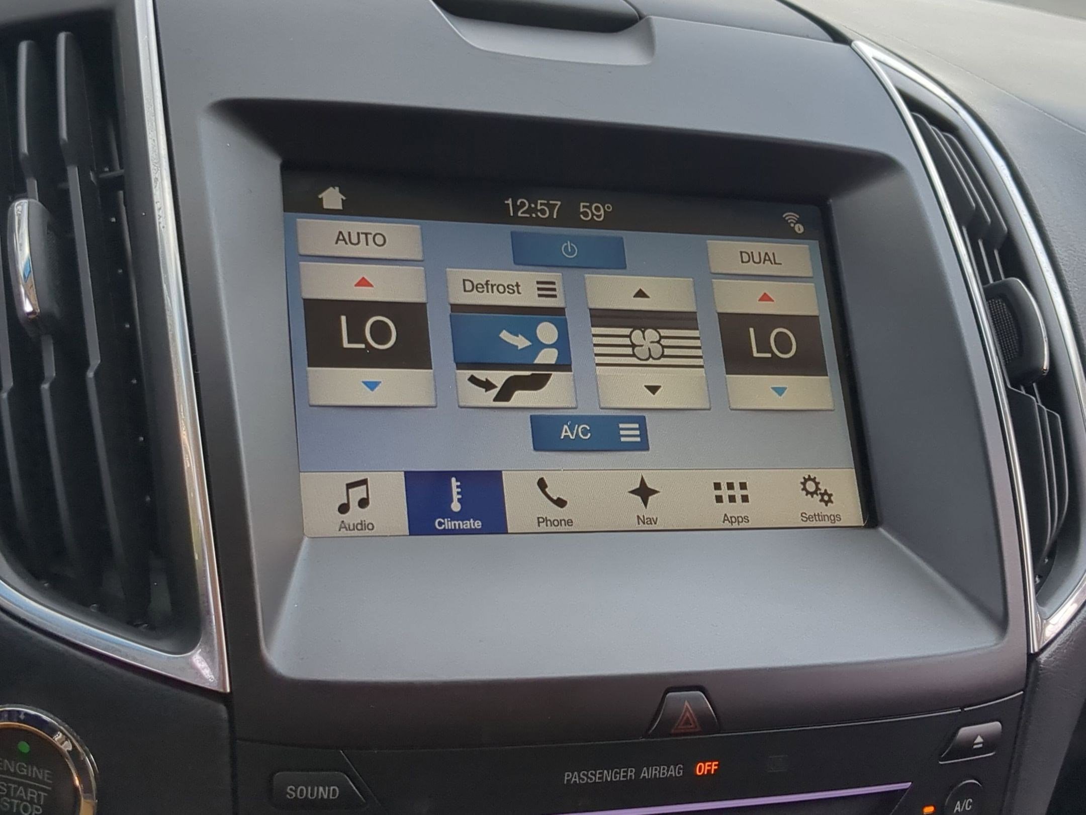 Used 2018 Ford Edge Titanium w/ Equipment Group 301A image 18