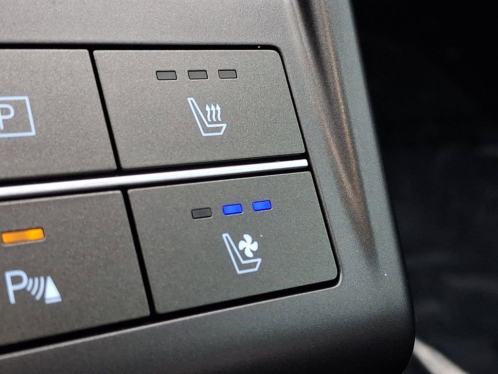 Used 2026 Hyundai Kona Limited image 25