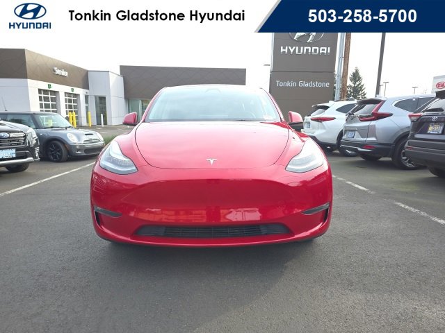 Used 2022 Tesla Model Y Long Range image 4