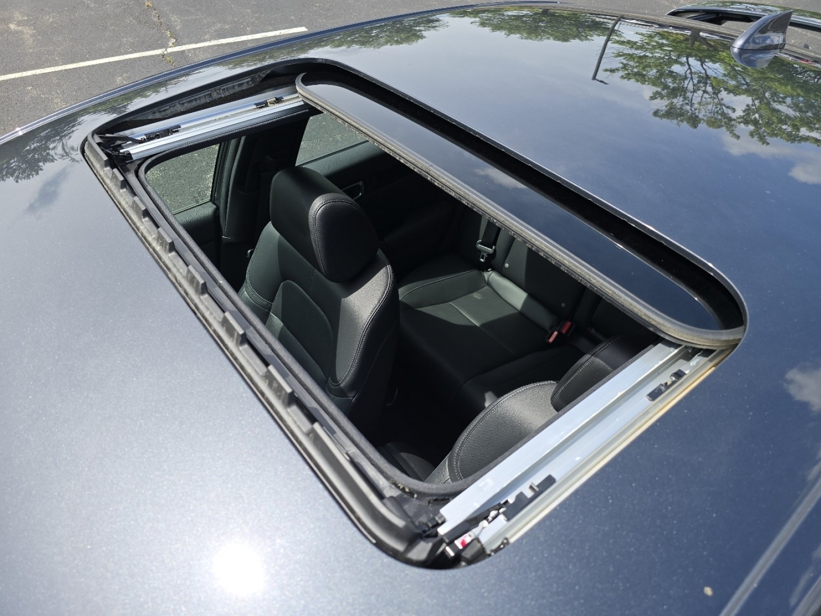 Certified 2024 Honda Civic Sport Touring image 4