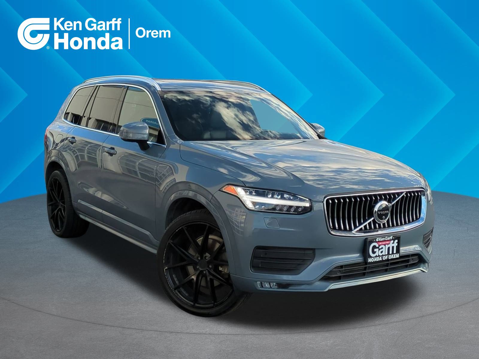 Used 2020 Volvo XC90 T6 Momentum
