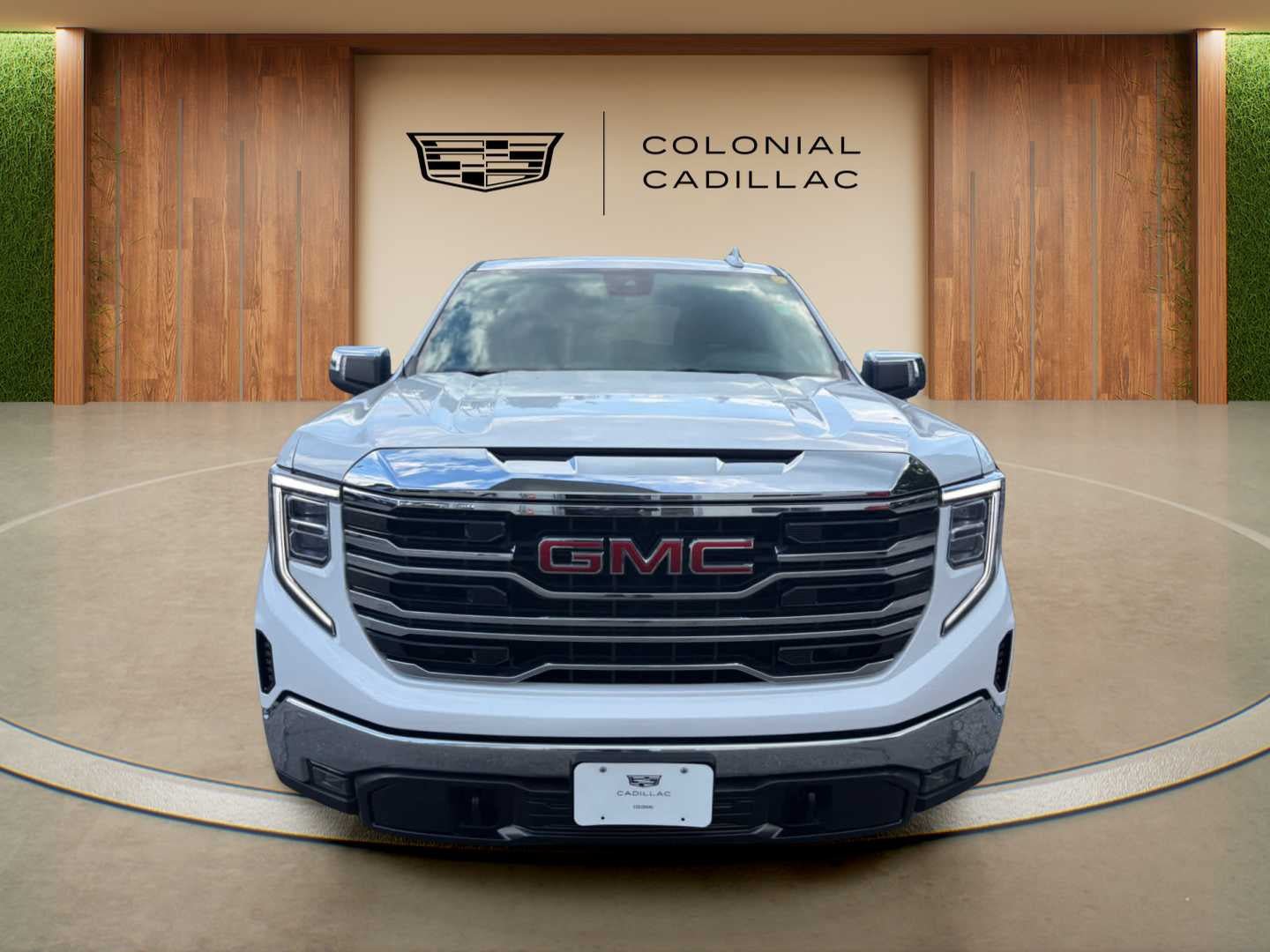 Used 2023 GMC Sierra 1500 SLT w/ SLT Convenience Package AWD/4WD image 8