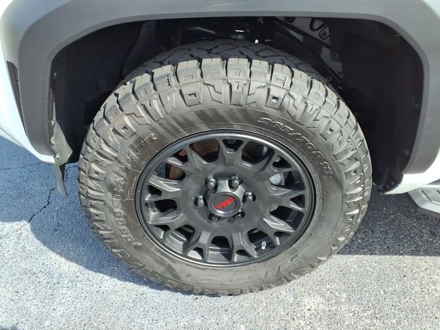 Used 2025 Toyota 4Runner TRD Off-Road AWD/4WD image 4