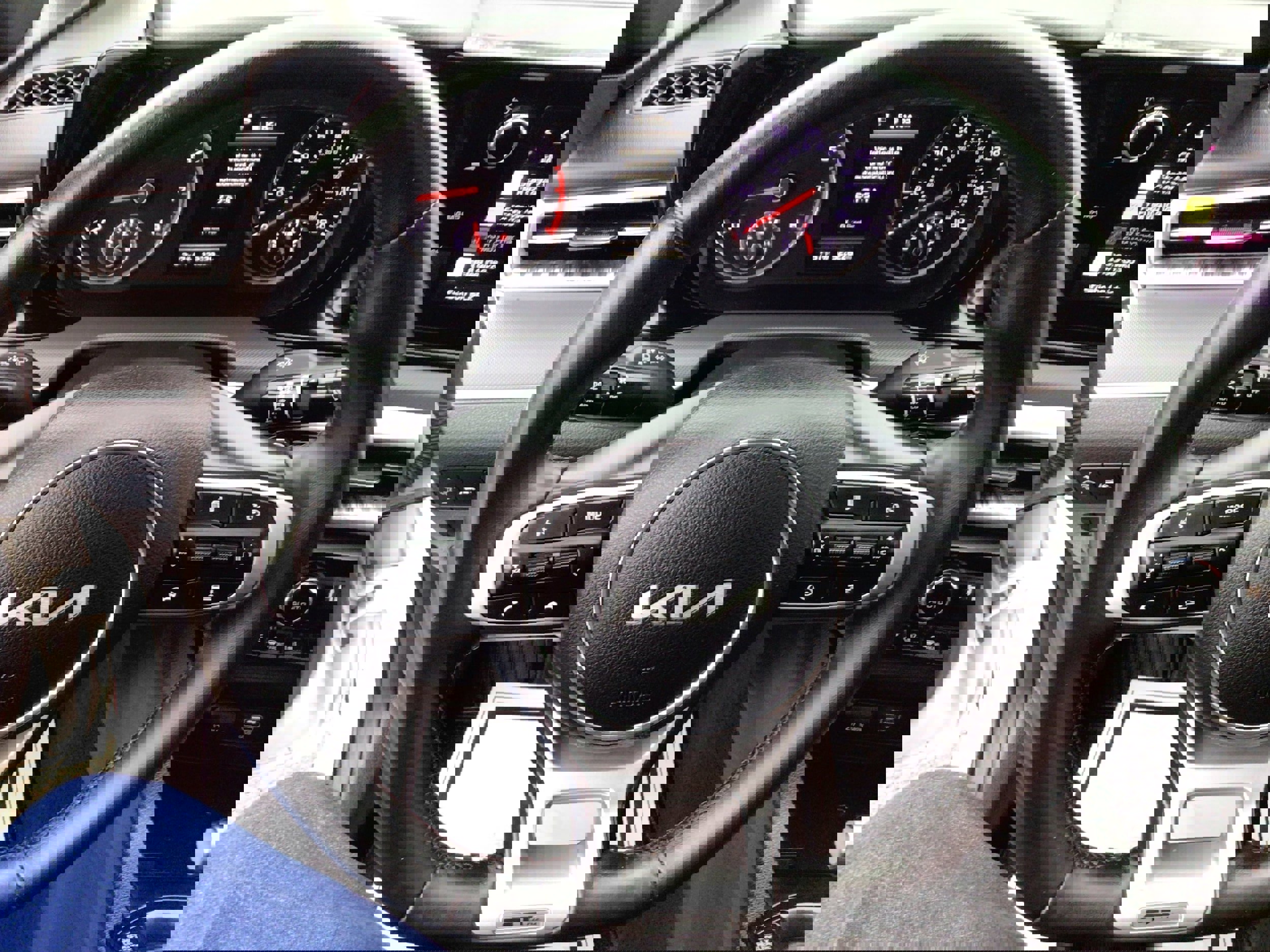 Used 2024 Kia K5 GT-Line image 16