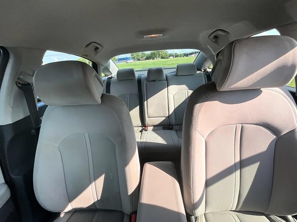 Used 2017 Hyundai Sonata SE FWD image 34