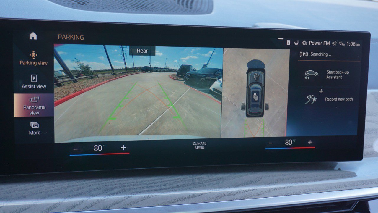 Used 2023 BMW X7 M60i w/ Executive Package image 18