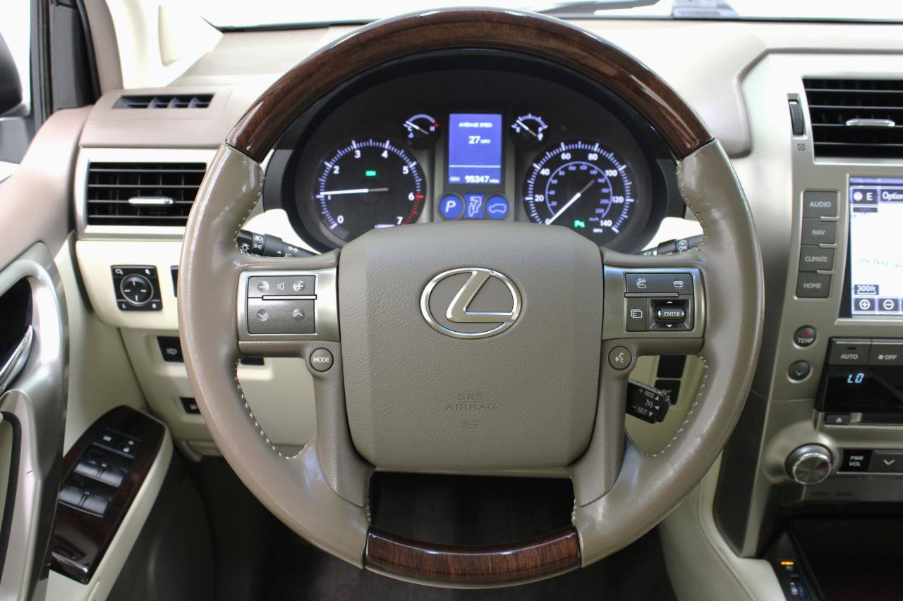Used 2016 Lexus GX 460 w/ Premium Package AWD/4WD image 60