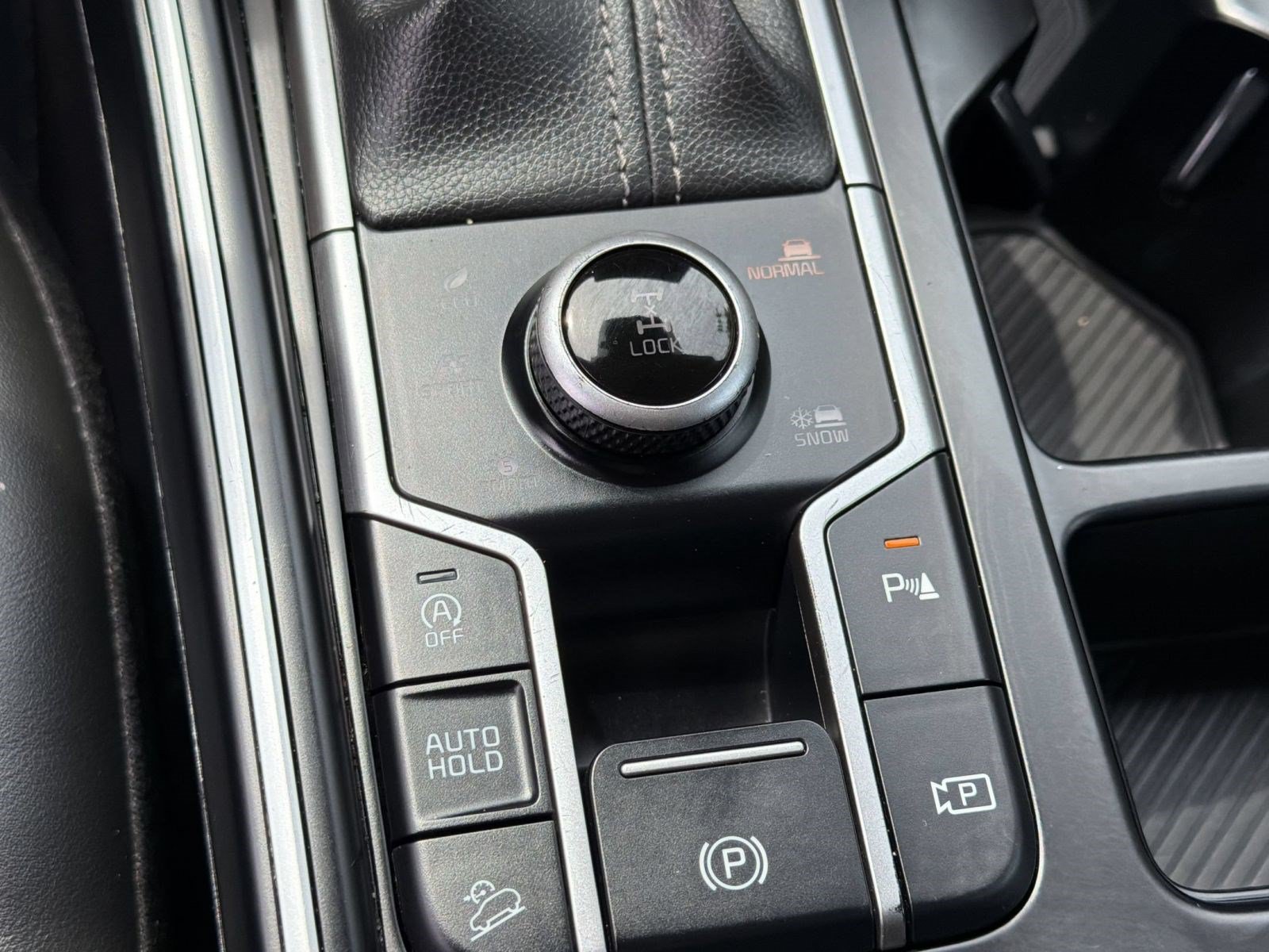 Used 2024 Kia Sorento S AWD/4WD image 20