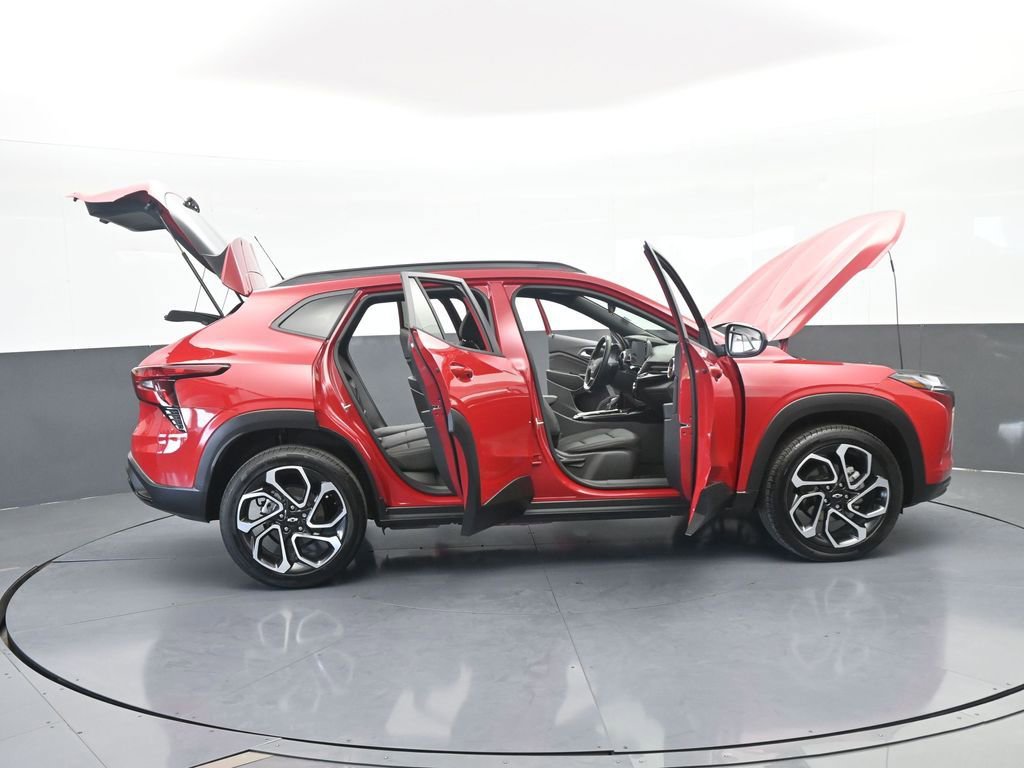 Used 2026 Chevrolet Trax RS image 68