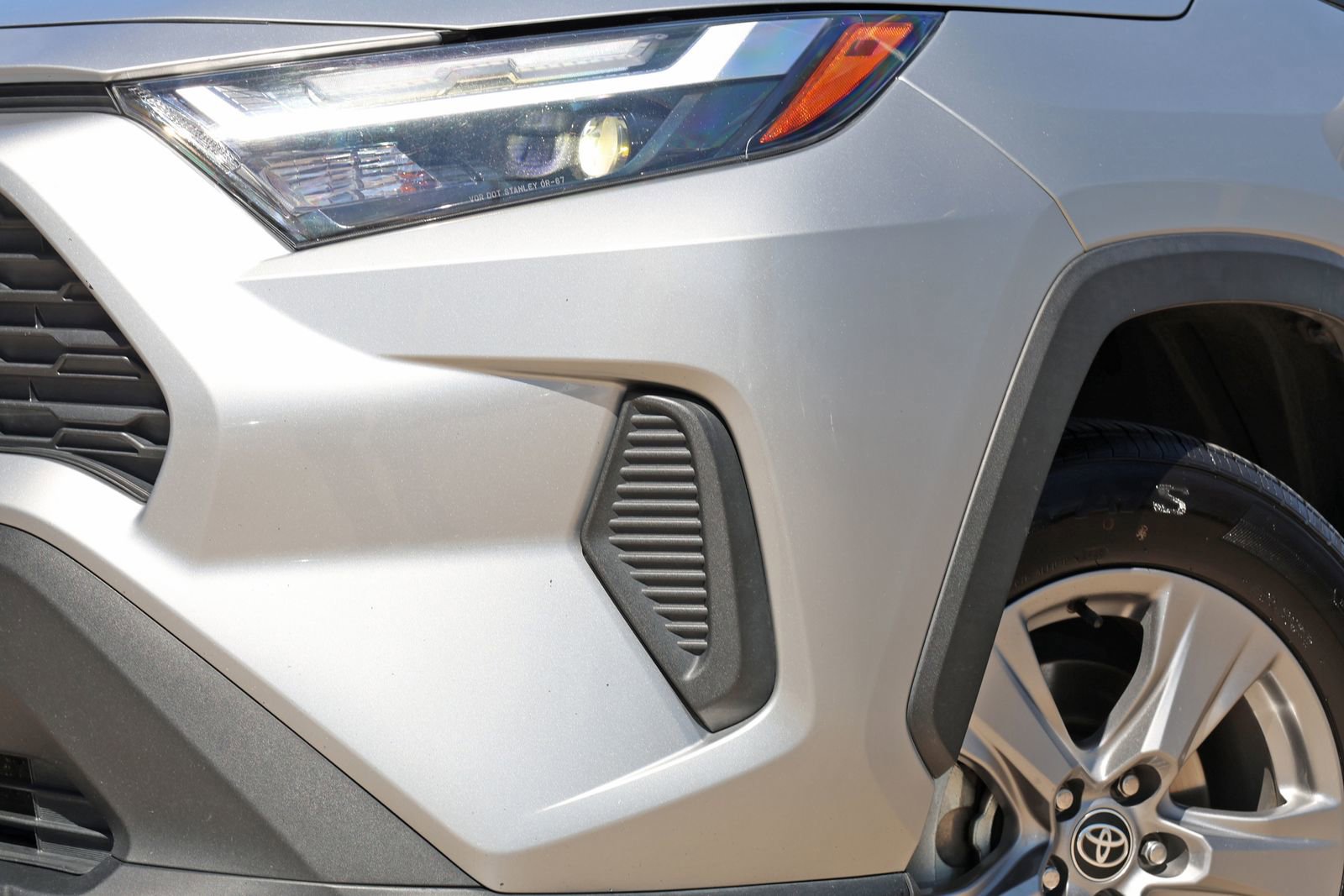 Used 2024 Toyota RAV4 XLE w/ Weather Package image 13