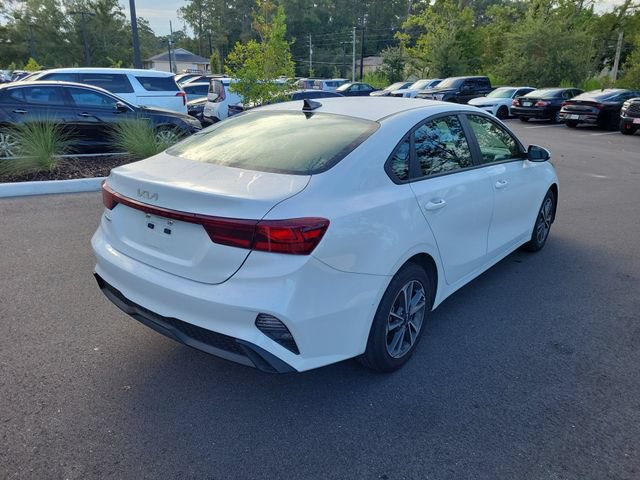 Used 2024 Kia Forte LXS FWD image 2