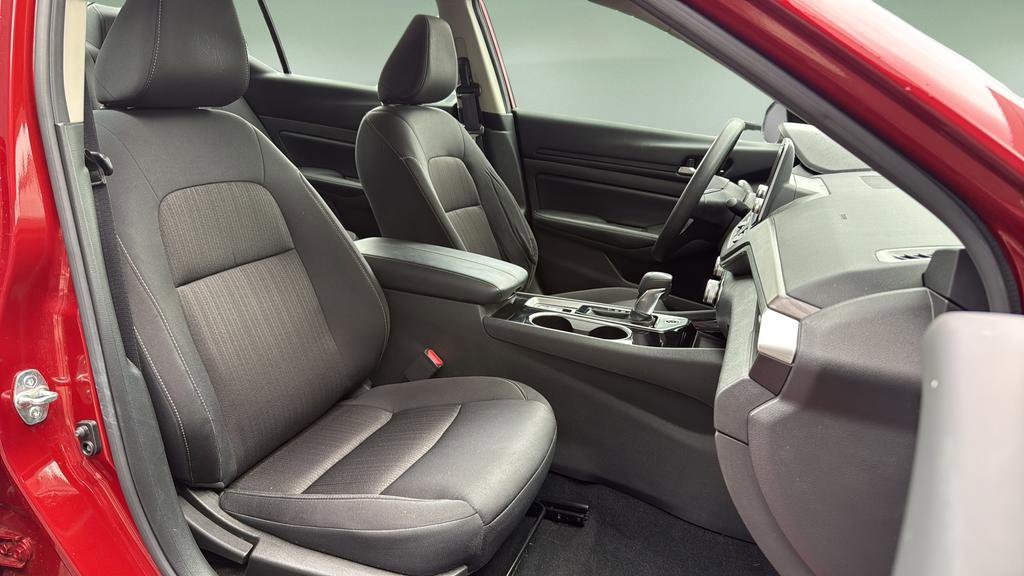 Certified 2024 Nissan Altima 2.5 SV image 11