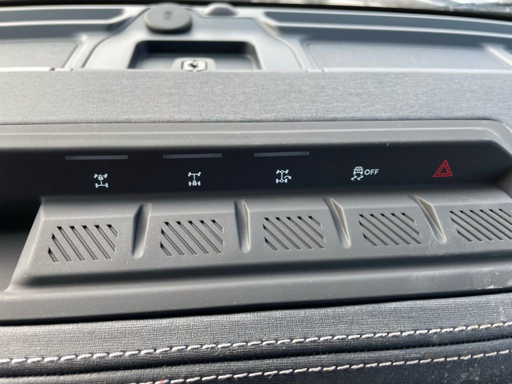 New 2025 Ford Bronco Outer Banks w/ Sasquatch Package image 15