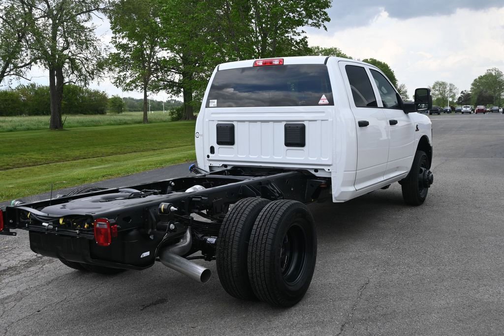 New 2026 RAM 3500 Tradesman AWD/4WD image 6