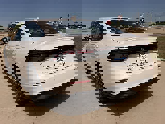 Certified 2023 Honda Accord EX image 5