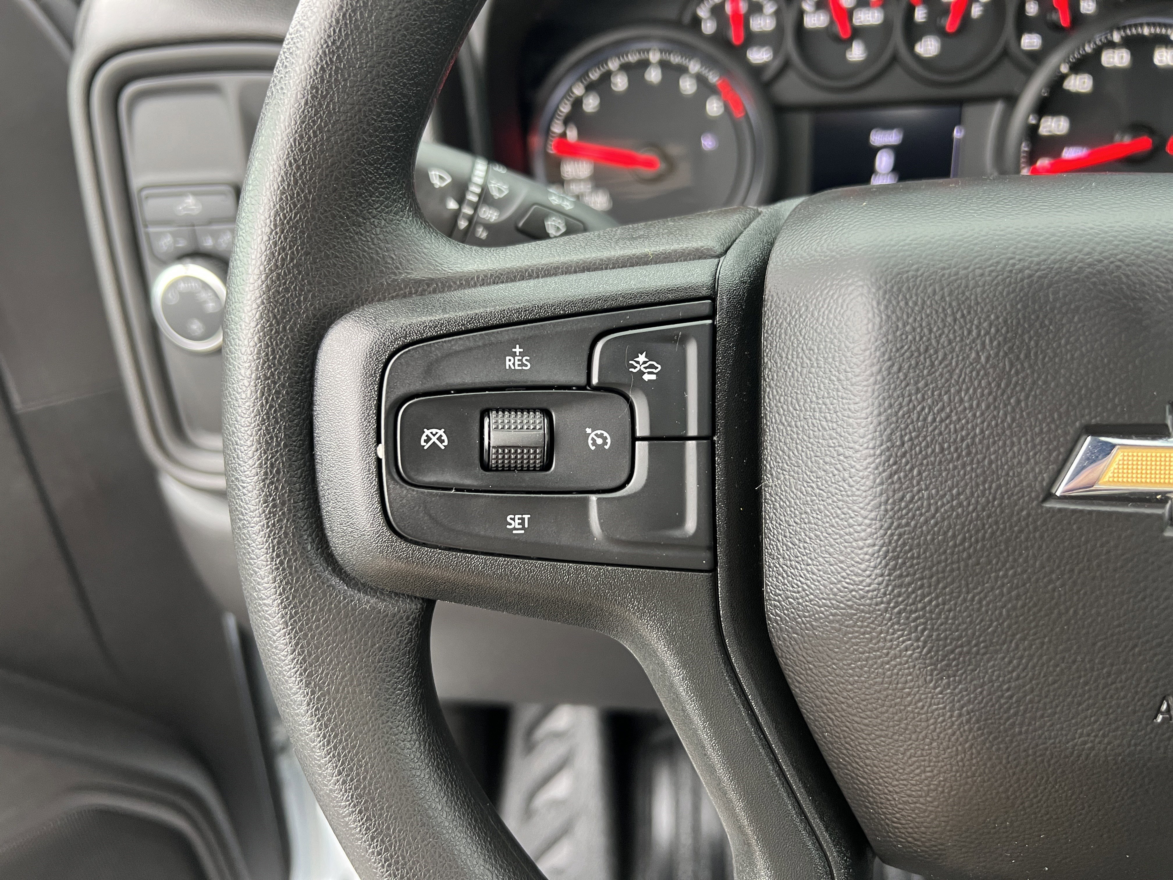 Used 2025 Chevrolet Silverado 1500 W/T RWD image 19