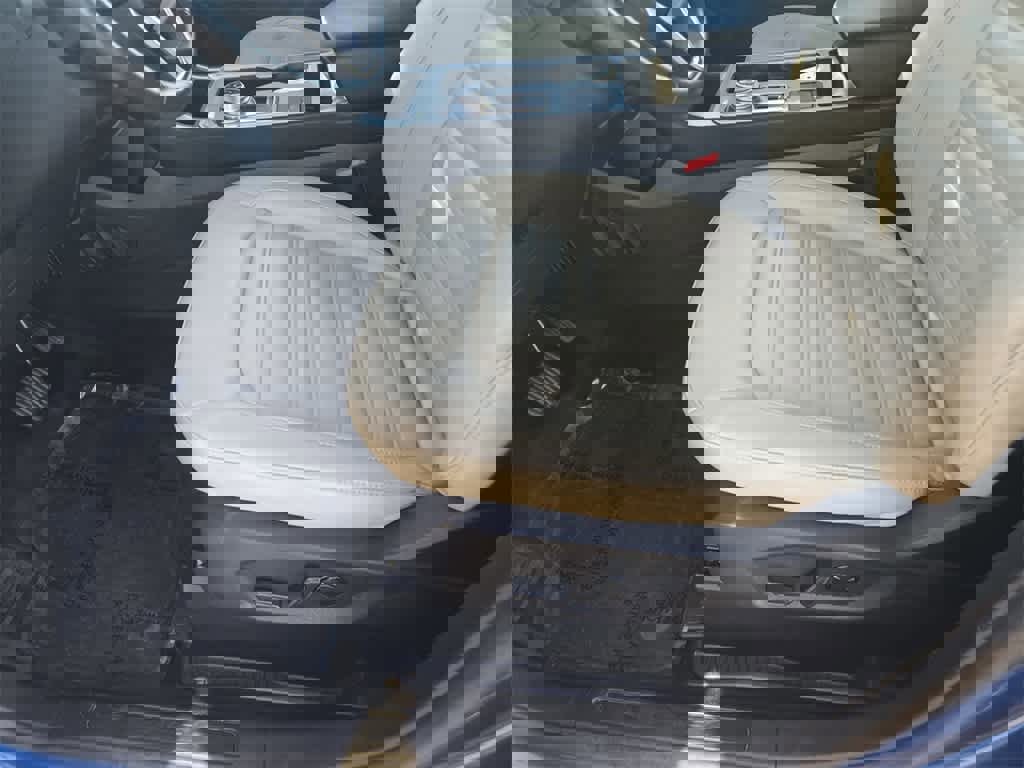 Used 2024 Ford Edge SEL image 17