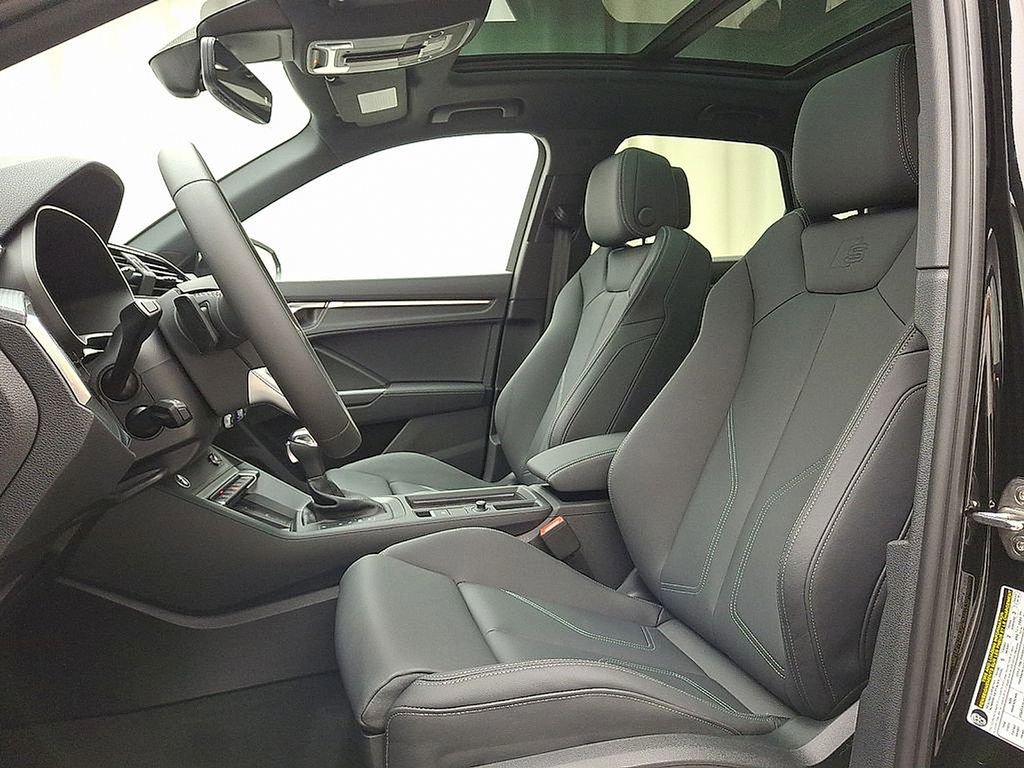 New 2025 Audi Q3 2.0T Premium image 8