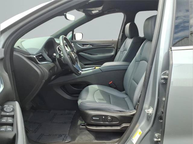 Used 2024 Buick Enclave Essence w/ Sport Touring Edition FWD image 23