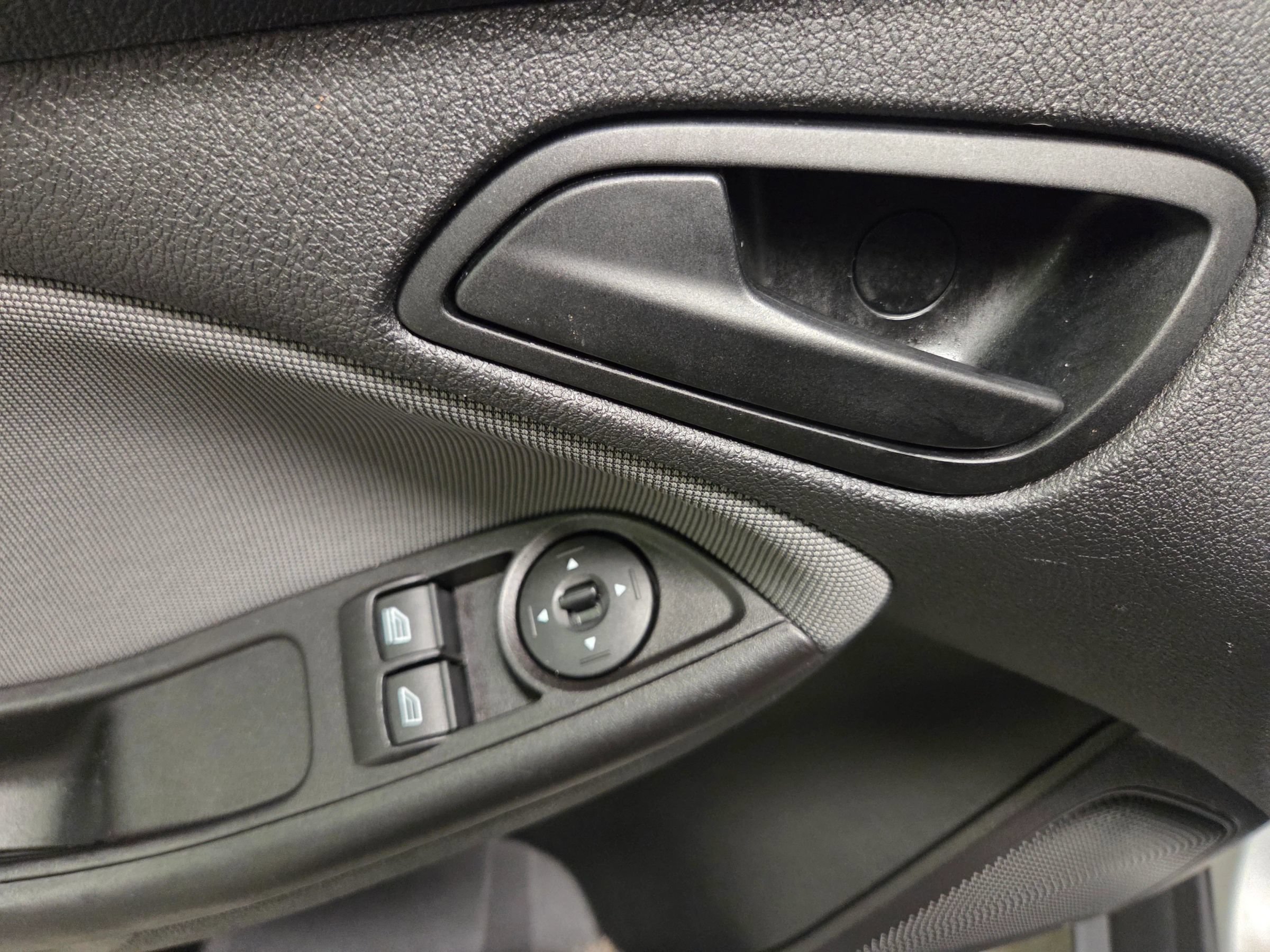 Used 2014 Ford Focus S FWD image 16