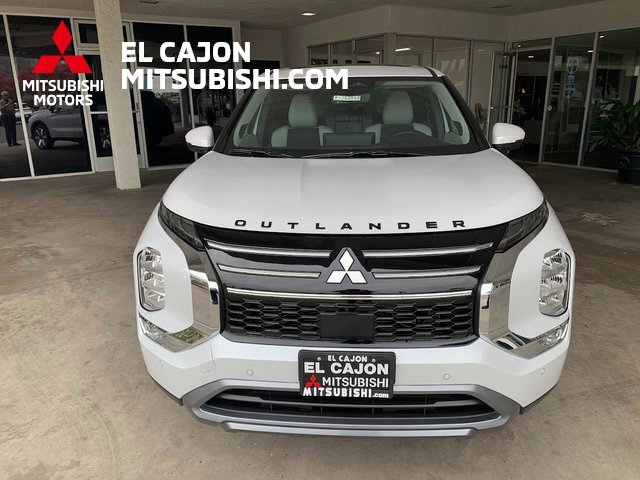 New 2025 Mitsubishi Outlander SE image 9