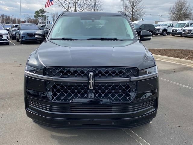 New 2026 Lincoln Navigator L Reserve w/ Jet Appearance Package image 3