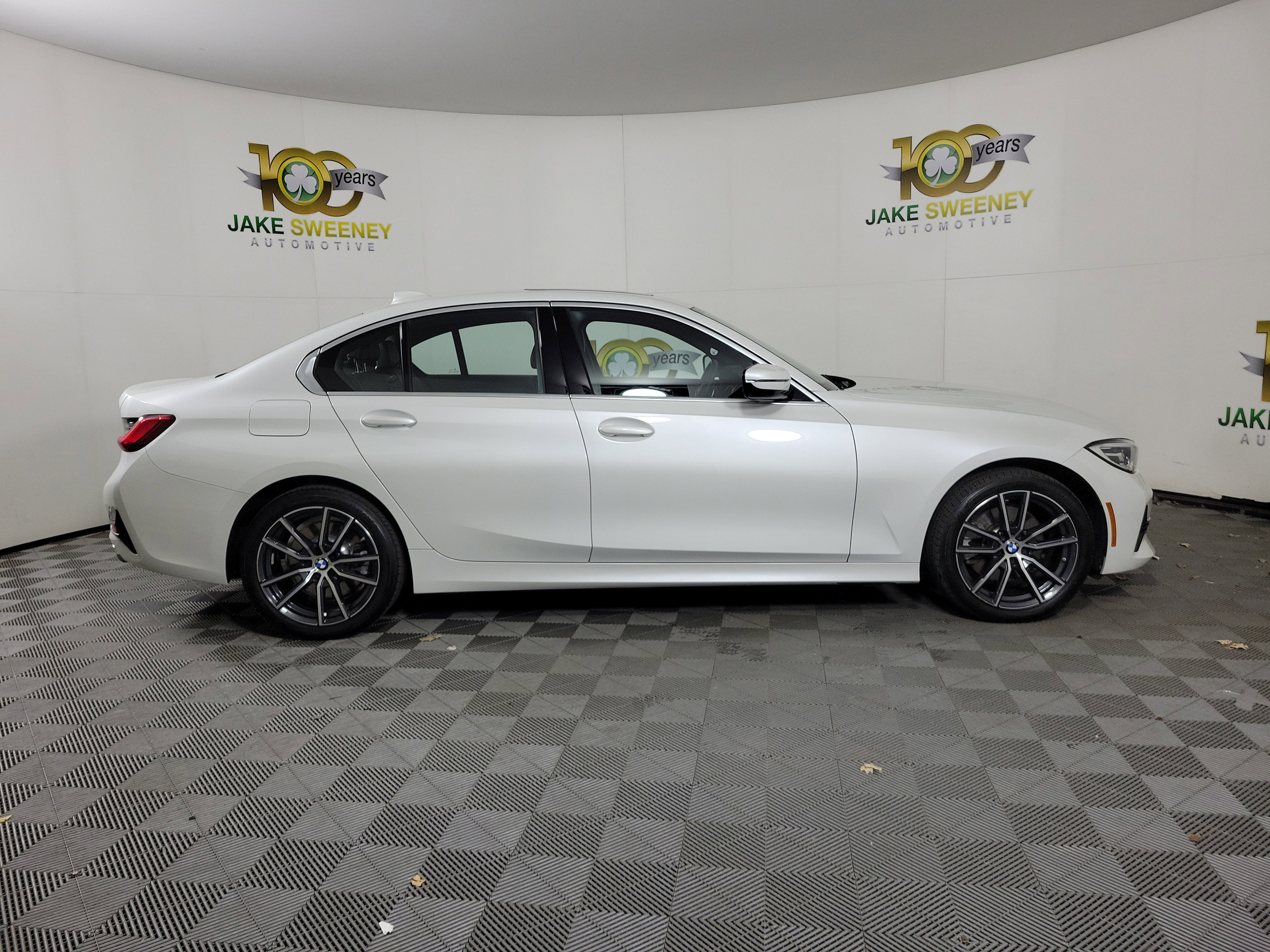 Used 2019 BMW 330i xDrive Sedan w/ Convenience Package image 8