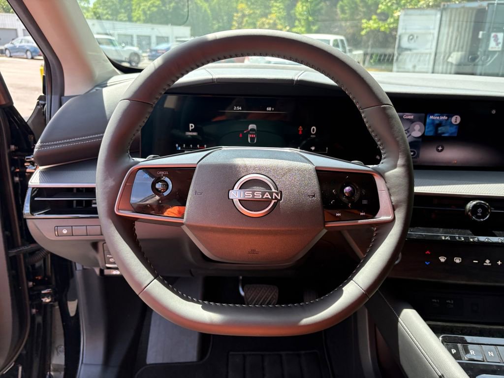 Used 2025 Nissan Murano SV AWD/4WD image 15