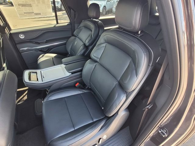 New 2026 Lincoln Navigator L Reserve image 6