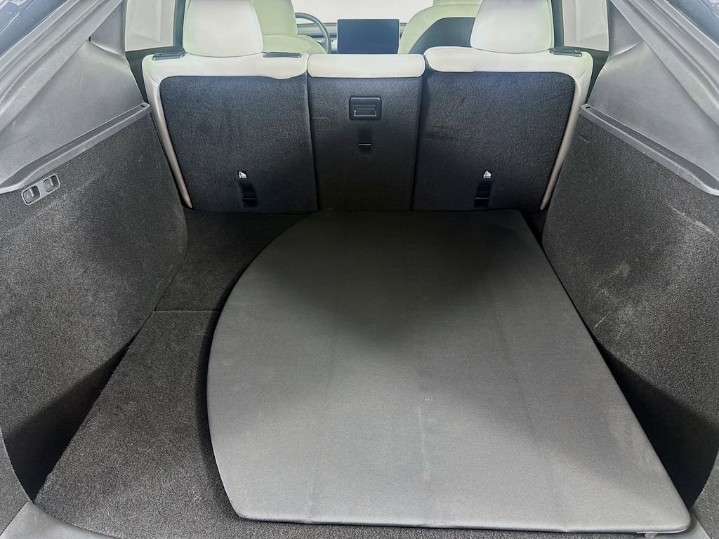 Used 2024 Tesla Model Y Long Range image 27