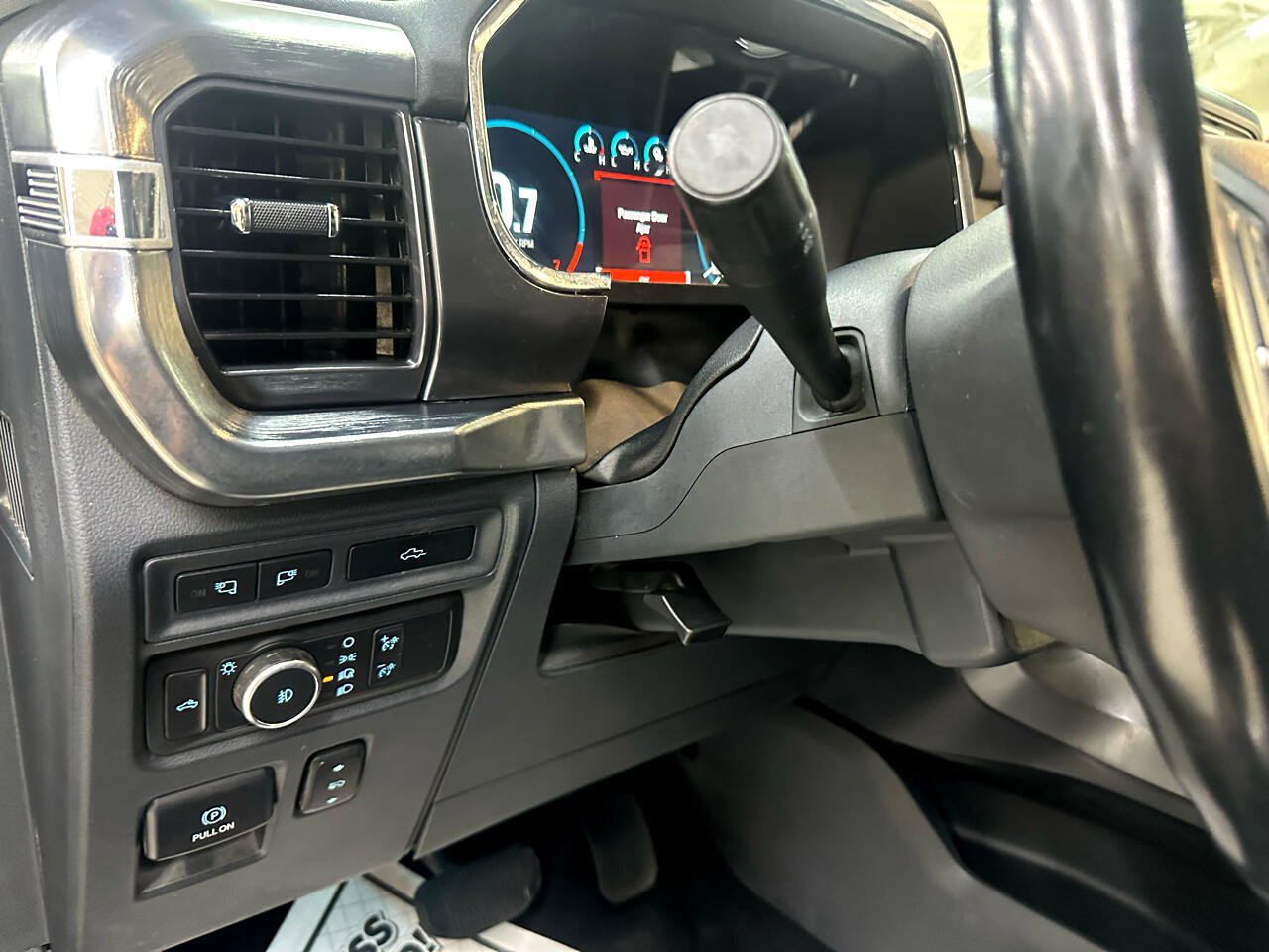 Used 2022 Ford F150 Lariat image 21