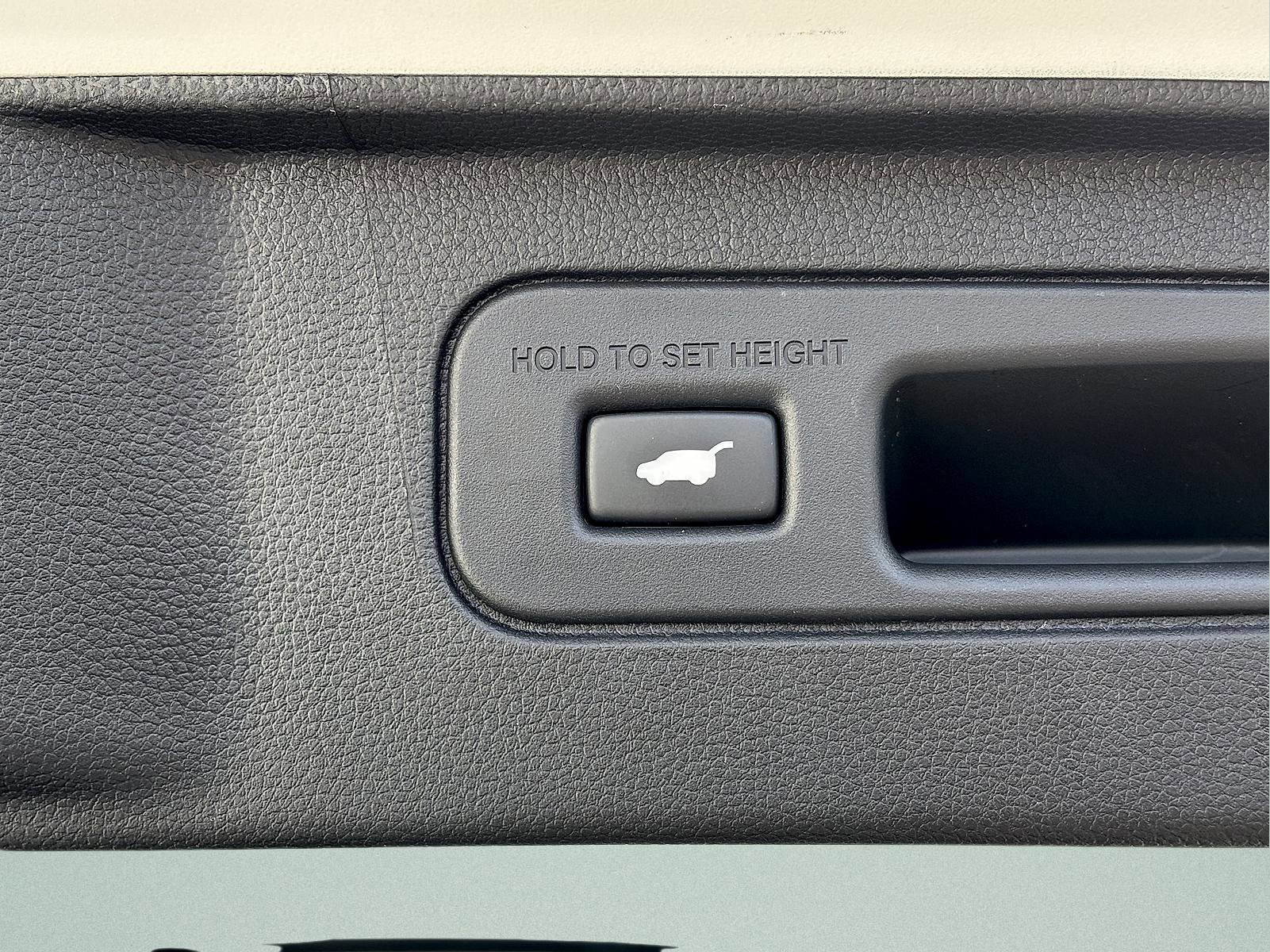 Certified 2025 Honda Pilot Elite image 8