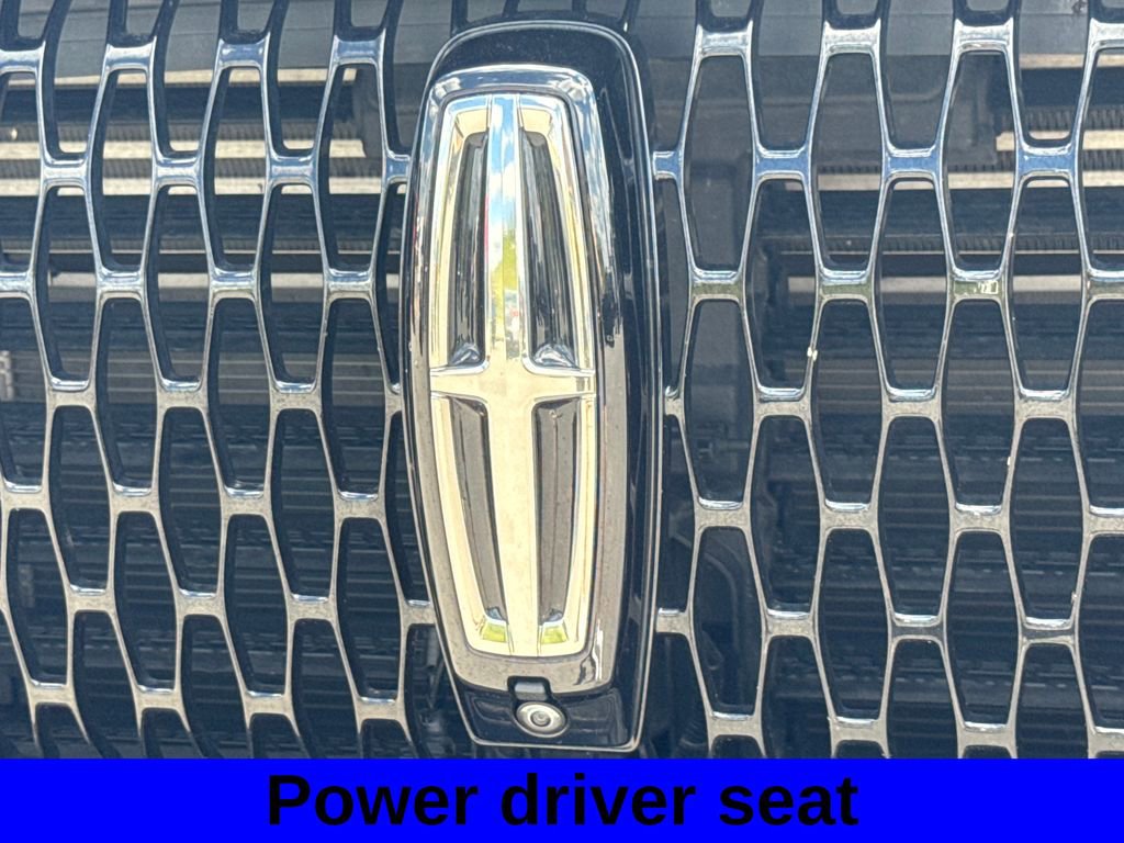 Used 2023 Lincoln Aviator Reserve w/ Equipment Group 201A image 16